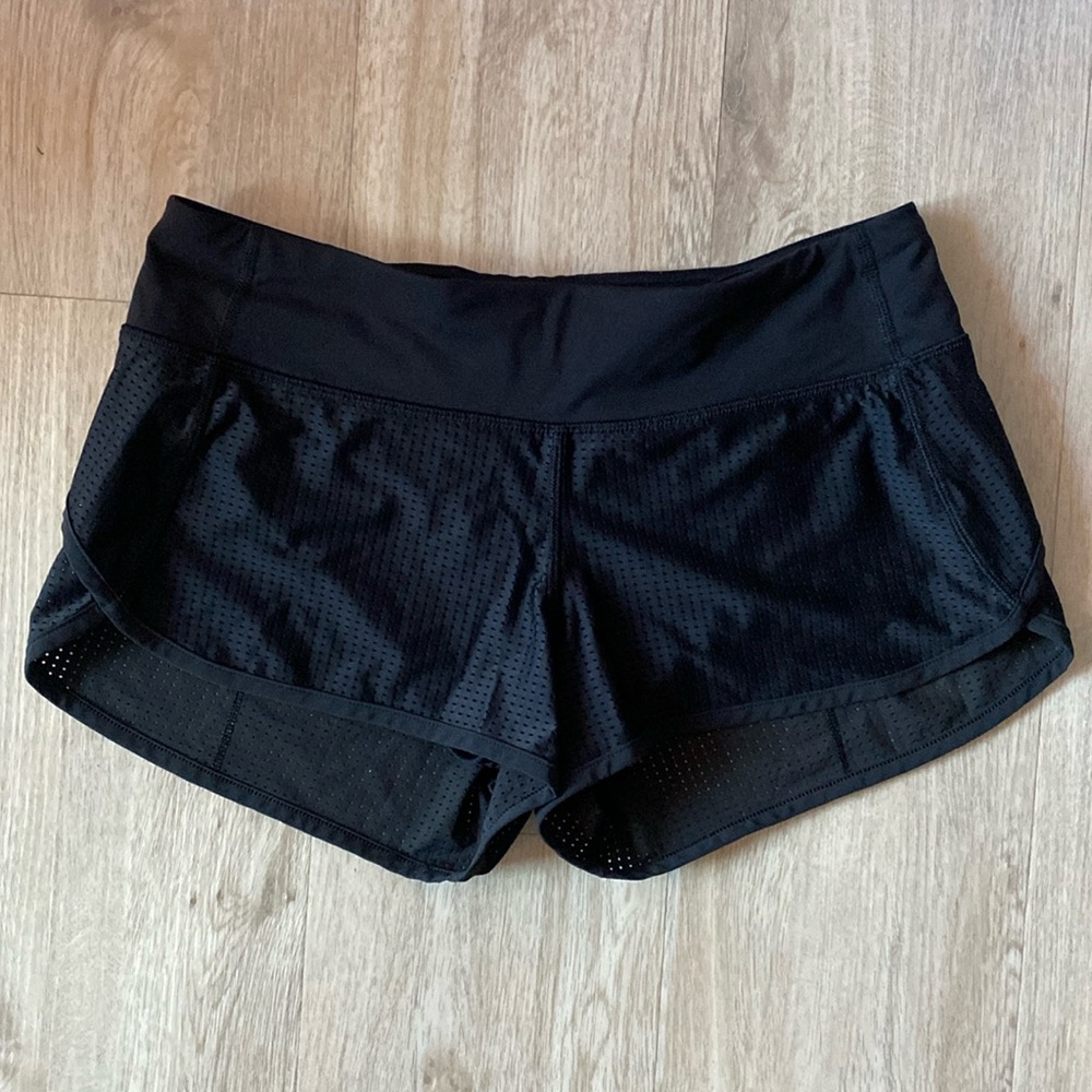 Lululemon MESH 2.5” Speed Shorts